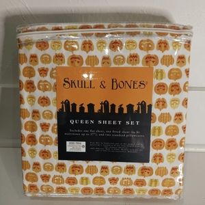Queen size pumpkin Jack O Lantern sheet set